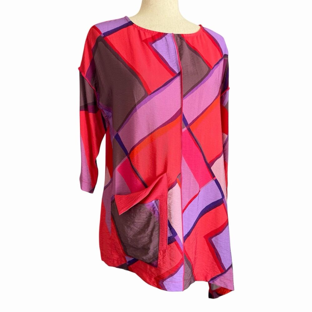 IC Connie K Asymmetrical Top XS Vibrant Colors Lagenlook Artsy Funky Slanted Hem